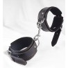 Postroj s kovovým hákem a pouty - černý